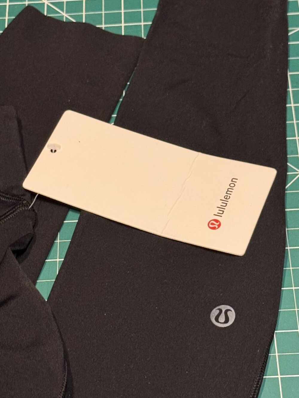 Lululemon Womens Black High-Rise Leggings Size 2 Nylon Blend Activewear